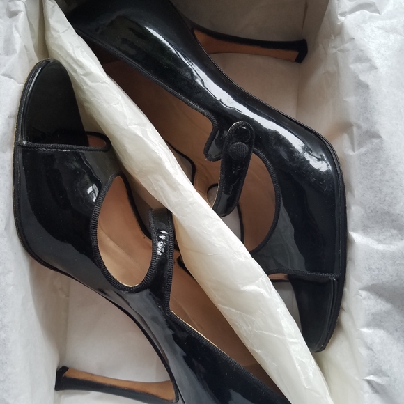 MANOLO BLAHNIK Mary Jane Shoes - Picture 11 of 13